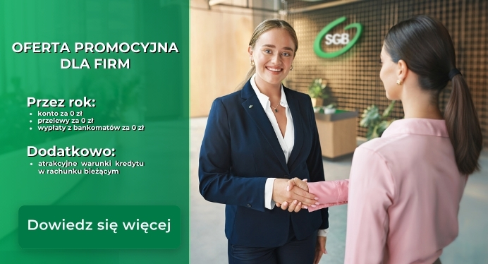 „Grafika promocyjna Banku Spółdzielczego – doradczyni bankowa w eleganckim biurze podaje rękę klientce. Po lewej stronie informacja o ofercie promocyjnej dla firm: przez rok konto firmowe za 0 zł, przelewy za 0 zł, wypłaty z bankomatów za 0 zł oraz dodatkowo atrakcyjne warunki kredytu w rachunku bieżącym.